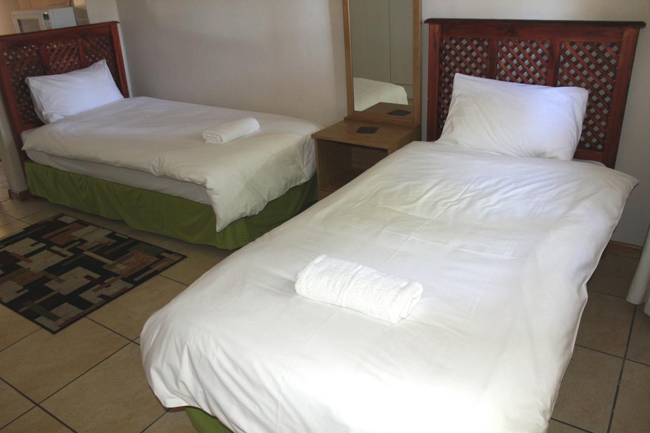 African Aquila Guest Lodge Glendinningvale Bagian luar foto